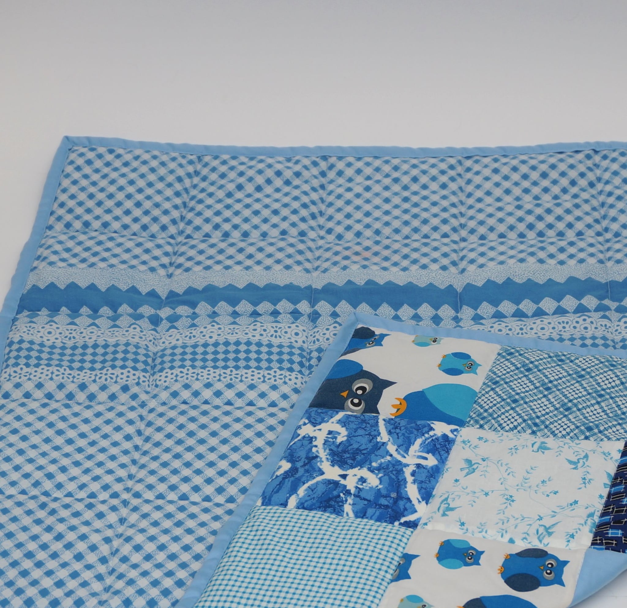 617 Baby Quilt/Patchwork Blanket with an Owl (95 x 80 cm), Blue